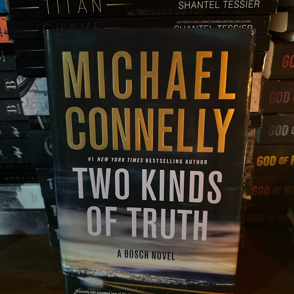 Michael Connelly 'Two Kinds of Truth' Hardcover Book